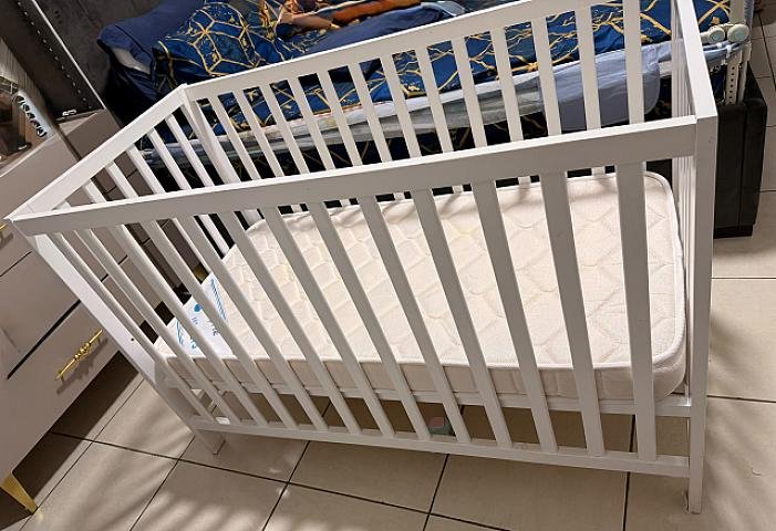 Baby Crib 